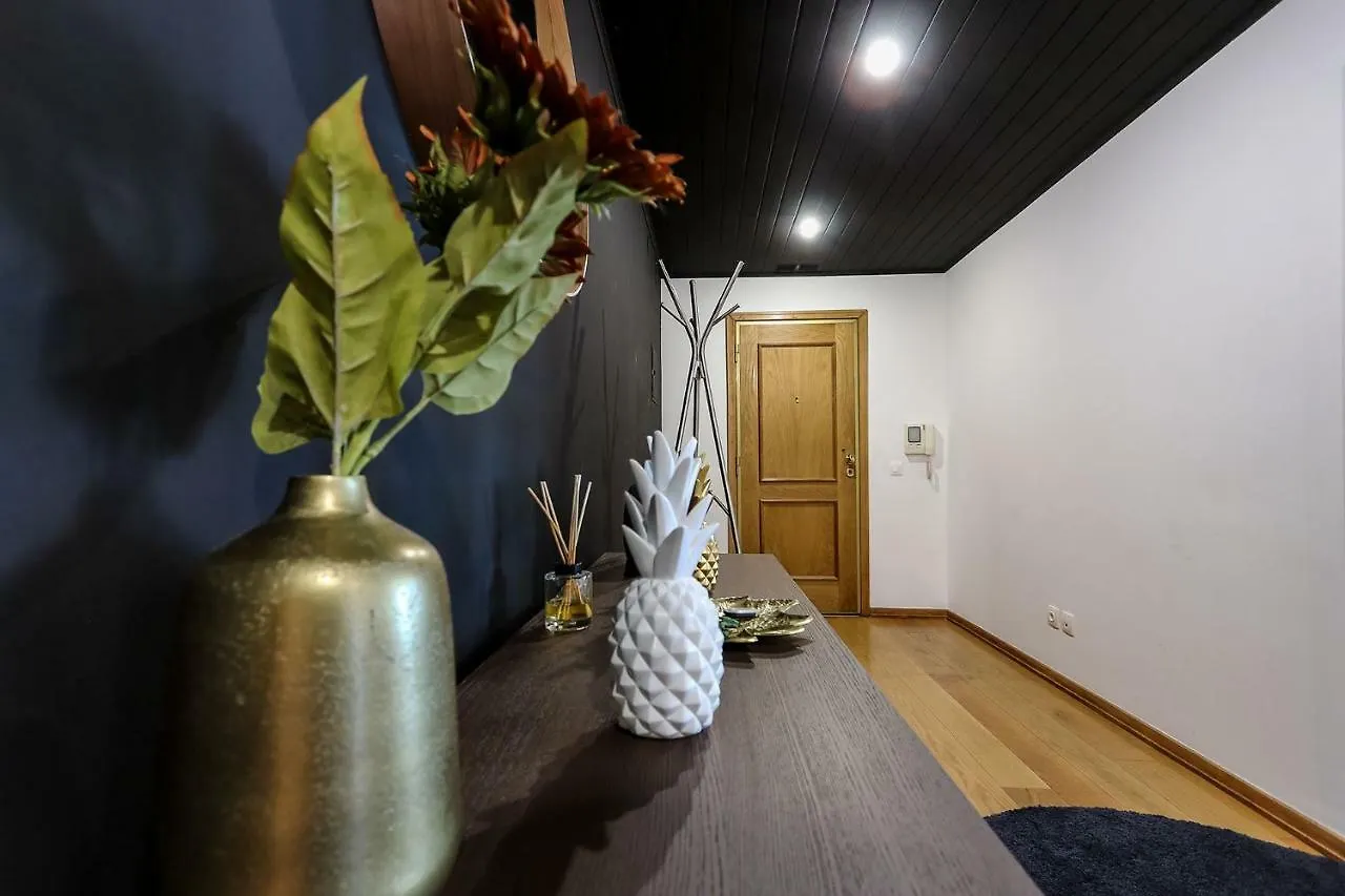 Amazing Downtown Family Apartment Lisboa 0*,